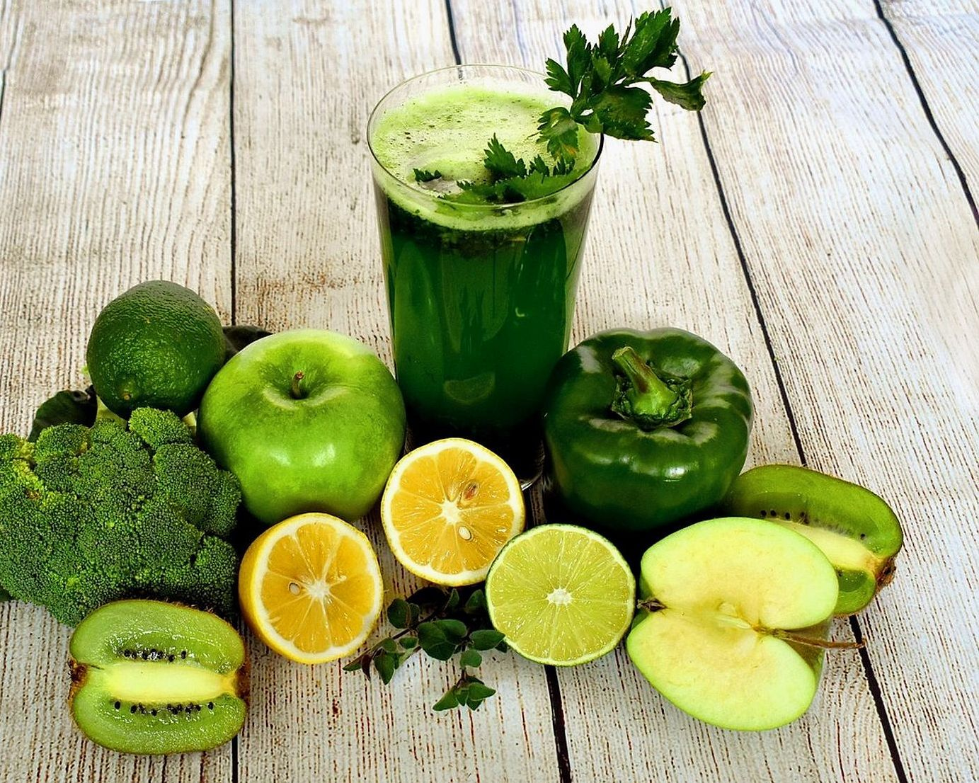 Smoothie ve Meyve Suyu Barımız